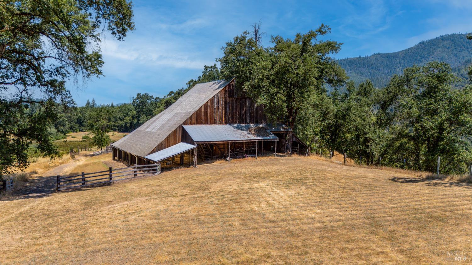 Detail Gallery Image 19 of 29 For 28000 Ridgeway Hwy, Potter Valley,  CA 95490 - 3 Beds | 1/1 Baths