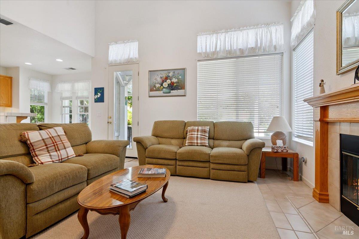 Detail Gallery Image 11 of 34 For 2855 Shelter Hill Dr, Fairfield,  CA 94534 - 4 Beds | 3/1 Baths