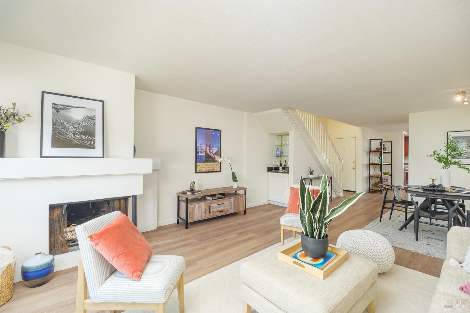 Detail Gallery Image 11 of 33 For 490 Canal St #19,  San Rafael,  CA 94901 - 2 Beds | 1/1 Baths