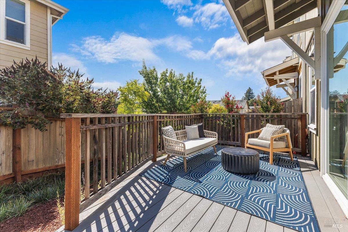 Detail Gallery Image 34 of 35 For 901 Prospect Ave, Santa Rosa,  CA 95409 - 4 Beds | 2/1 Baths