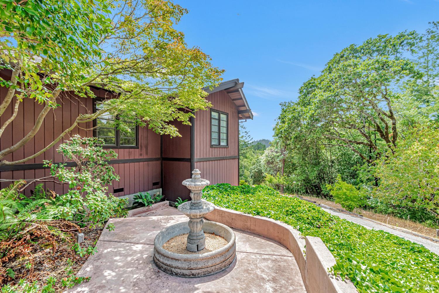 Detail Gallery Image 6 of 63 For 3415 Harrison Grade Rd, Sebastopol,  CA 95472 - 3 Beds | 3 Baths