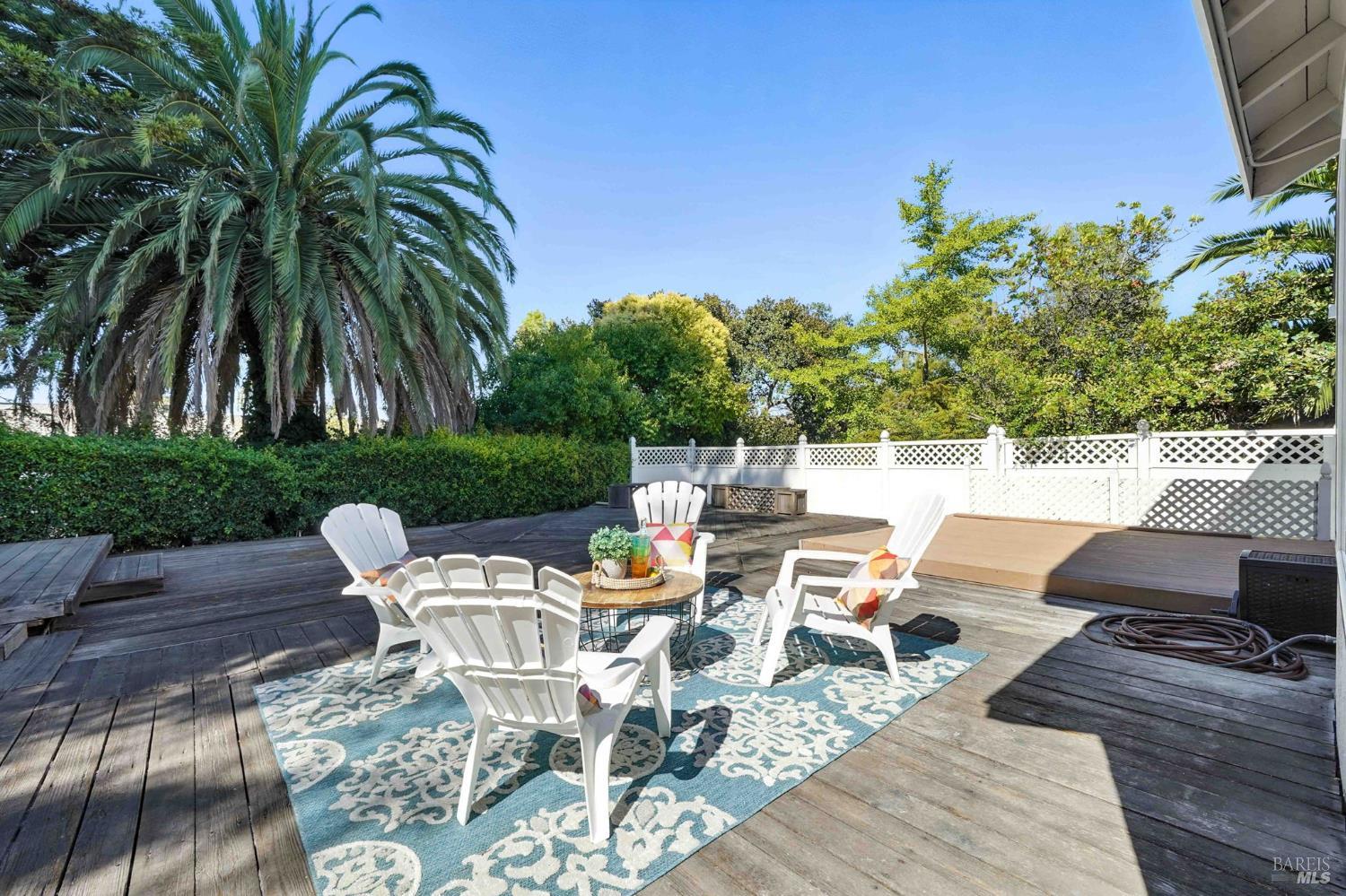 Detail Gallery Image 20 of 25 For 120 Seawind Dr, Vallejo,  CA 94590 - 3 Beds | 2 Baths