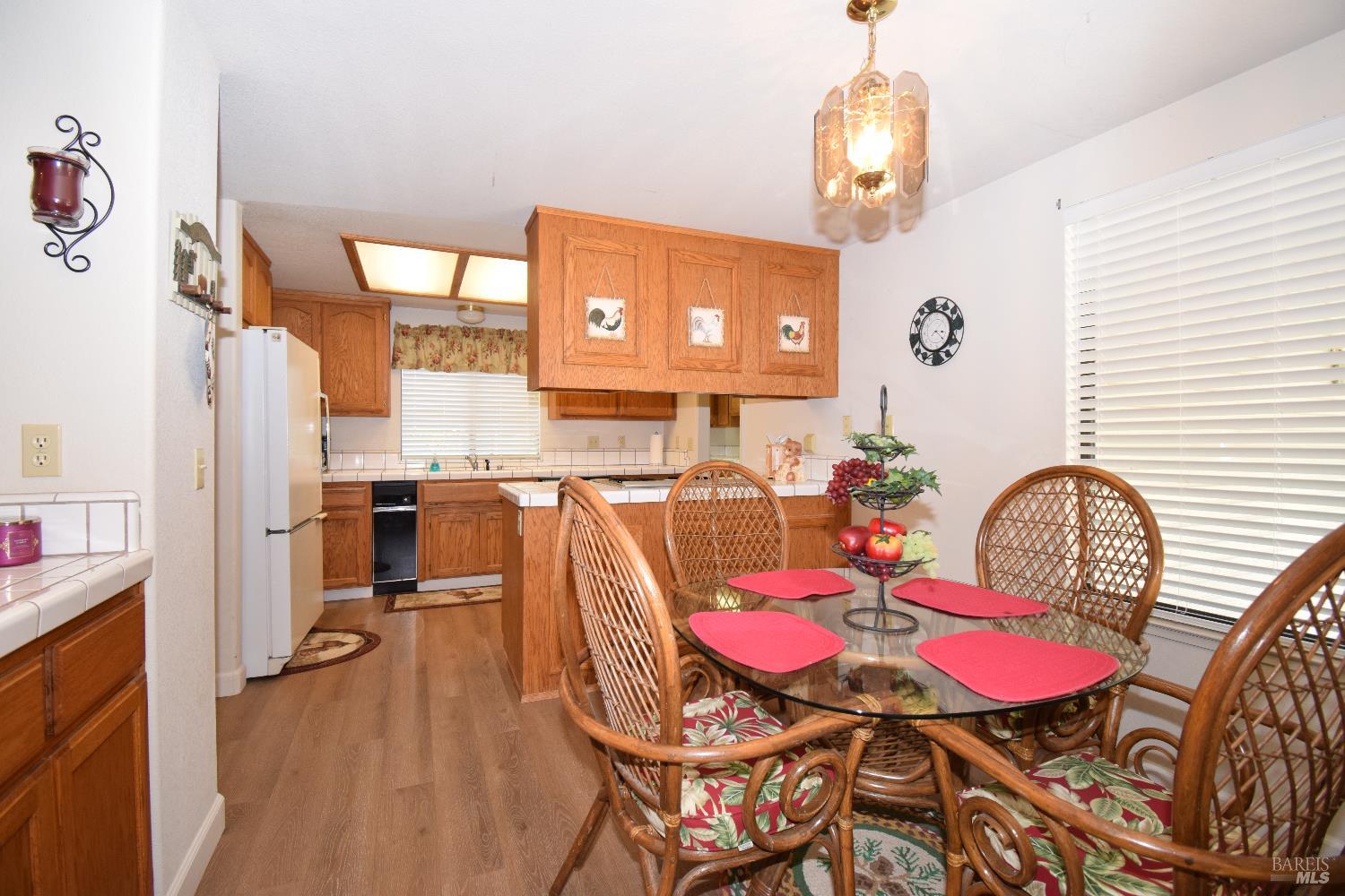 Detail Gallery Image 9 of 34 For 2780 Greenway Dr, Kelseyville,  CA 95451 - 3 Beds | 2 Baths