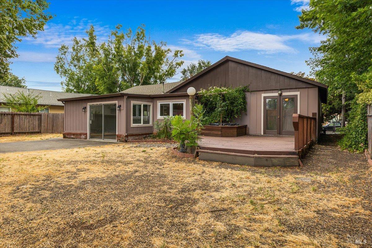 Detail Gallery Image 27 of 37 For 1146 Evans Dr, Santa Rosa,  CA 95405 - 4 Beds | 2 Baths