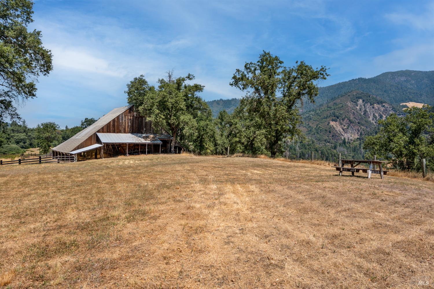 Detail Gallery Image 20 of 29 For 28000 Ridgeway Hwy, Potter Valley,  CA 95490 - 3 Beds | 1/1 Baths