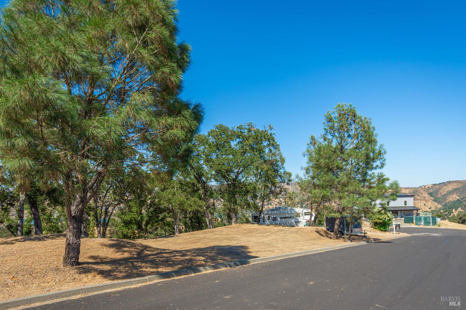 Detail Gallery Image 15 of 31 For 414 Woodhaven Ct, Napa,  CA 94558 - – Beds | – Baths