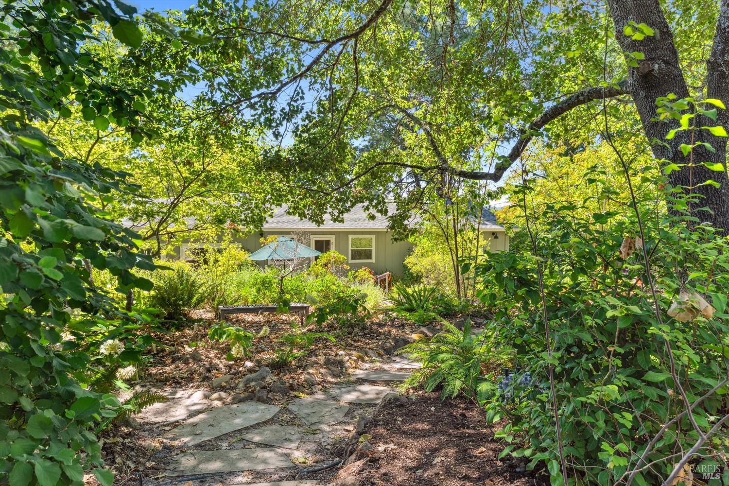 Detail Gallery Image 10 of 52 For 4165 Shook Rd, Sebastopol,  CA 95472 - 3 Beds | 2 Baths