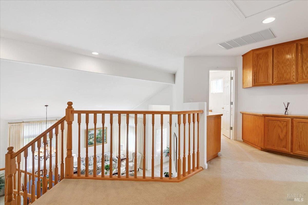 Detail Gallery Image 19 of 34 For 2855 Shelter Hill Dr, Fairfield,  CA 94534 - 4 Beds | 3/1 Baths