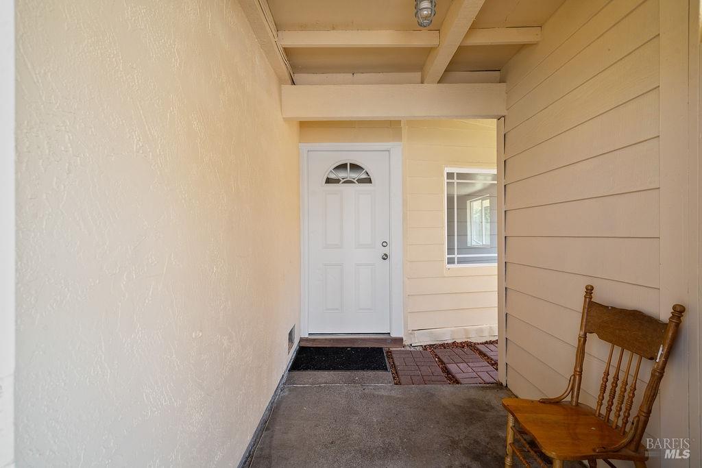 Detail Gallery Image 4 of 39 For 1773 Severus Dr, Vallejo,  CA 94589 - 4 Beds | 2 Baths