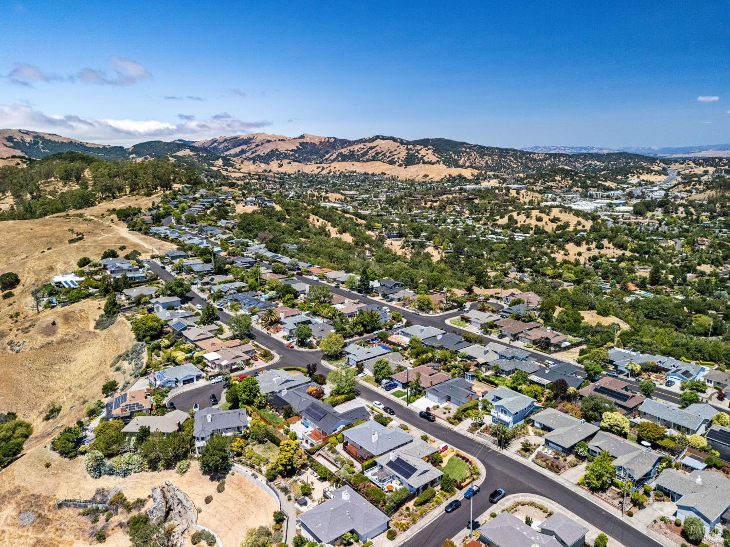 Detail Gallery Image 64 of 75 For 34 Crestwood Dr, San Rafael,  CA 94901 - 4 Beds | 3 Baths