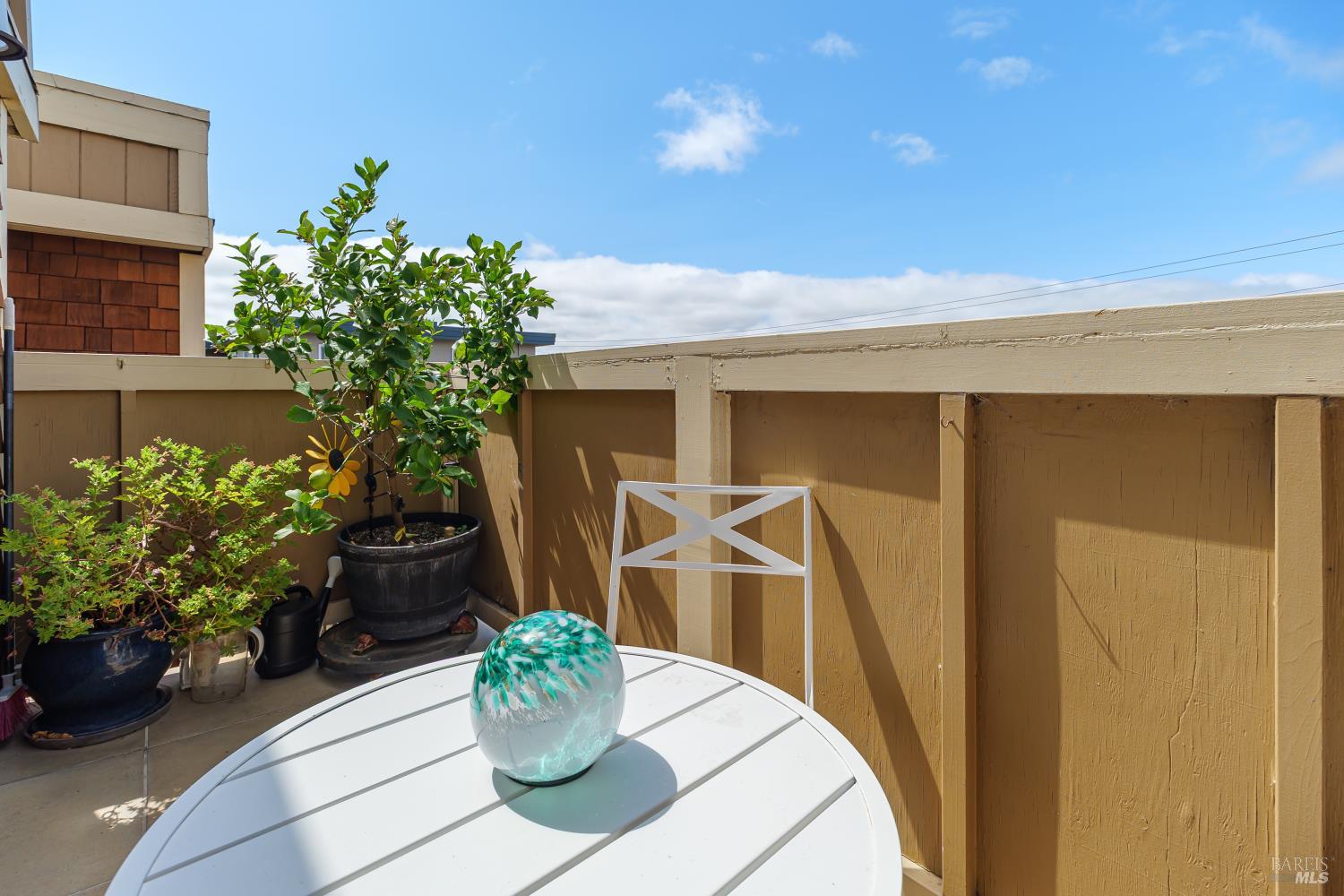 Detail Gallery Image 27 of 33 For 490 Canal St #19,  San Rafael,  CA 94901 - 2 Beds | 1/1 Baths