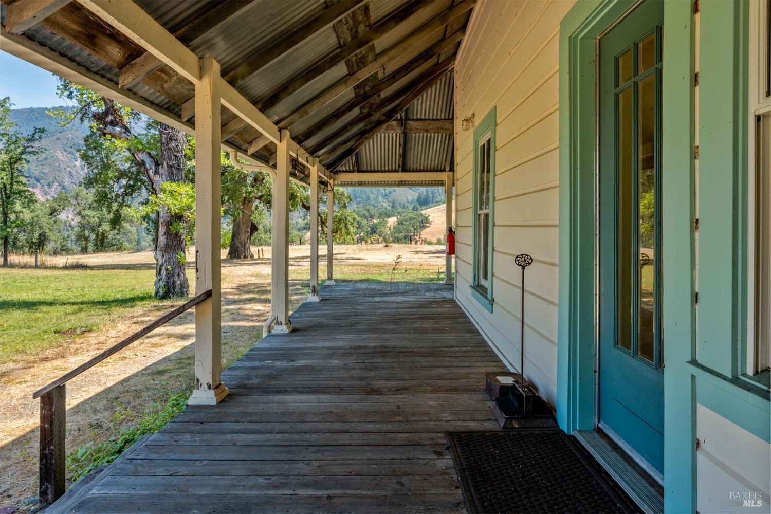 Detail Gallery Image 17 of 29 For 28000 Ridgeway Hwy, Potter Valley,  CA 95490 - 3 Beds | 1/1 Baths