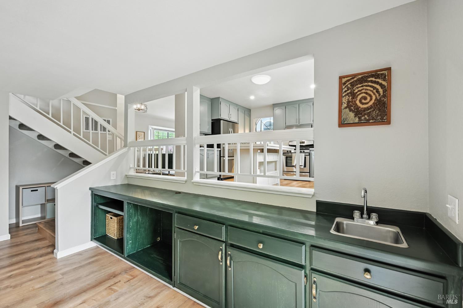 Detail Gallery Image 25 of 54 For 519 Mallory Ave, Windsor,  CA 95492 - 4 Beds | 2/1 Baths
