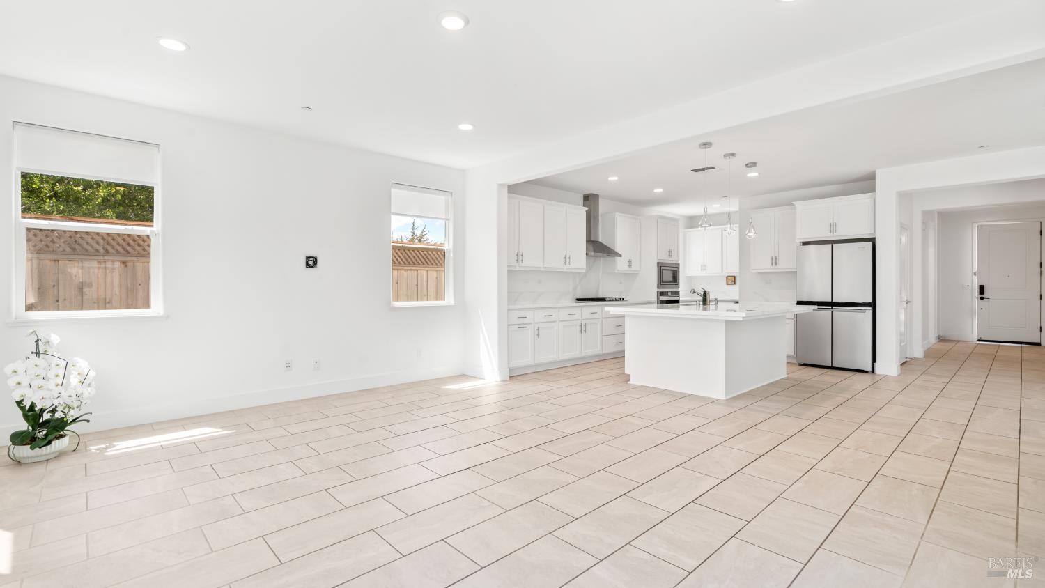 Detail Gallery Image 16 of 81 For 1421 Oak Cir, Rohnert Park,  CA 94928 - 4 Beds | 3/1 Baths