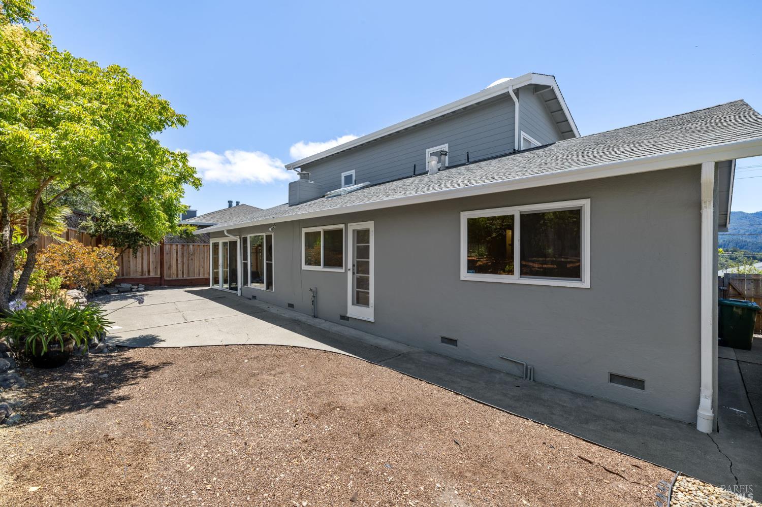 Detail Gallery Image 49 of 75 For 34 Crestwood Dr, San Rafael,  CA 94901 - 4 Beds | 3 Baths