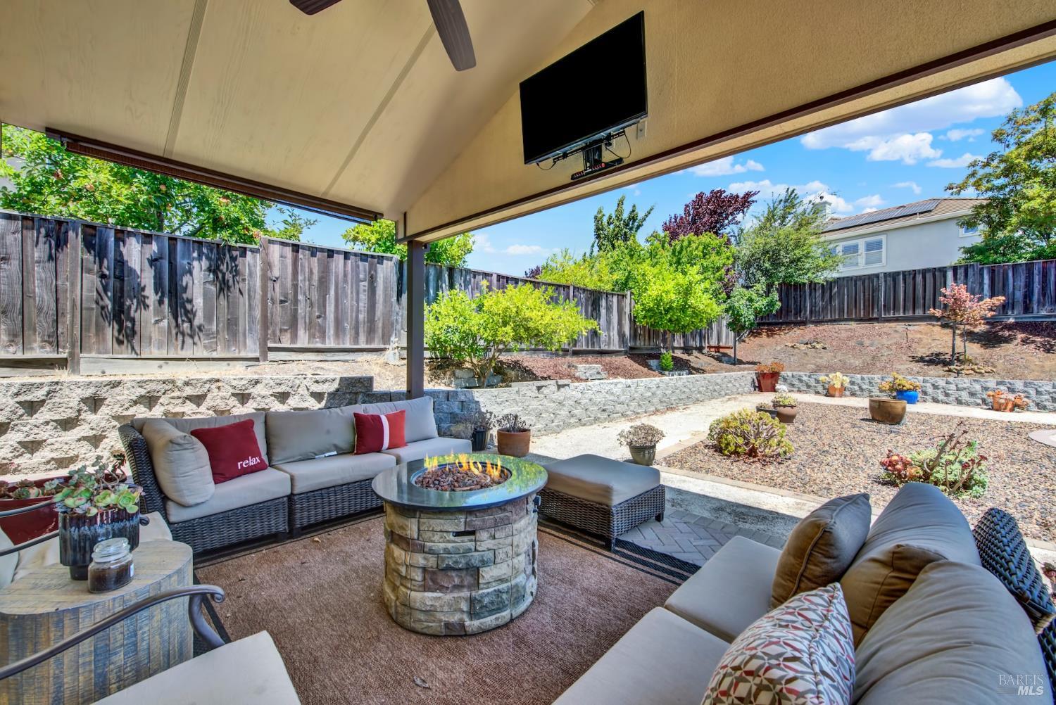 Detail Gallery Image 11 of 94 For 505 Arguello Dr, Benicia,  CA 94510 - 4 Beds | 3 Baths