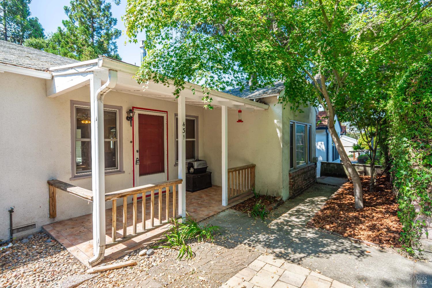 Detail Gallery Image 3 of 53 For 431 E Berna Ave, Napa,  CA 94559 - 3 Beds | 2 Baths