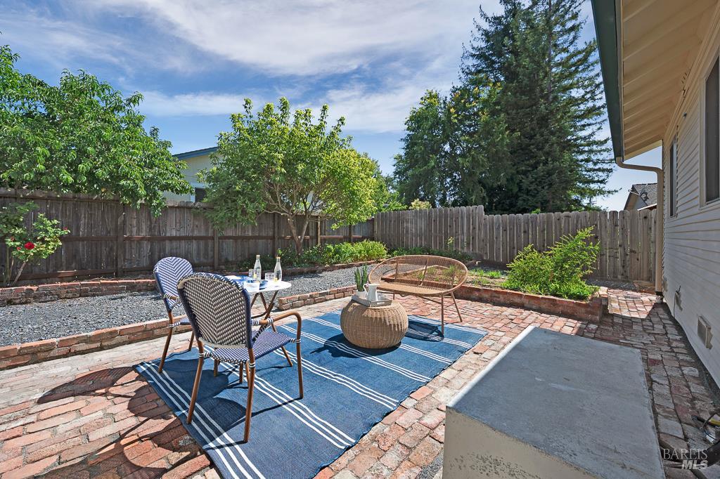 Detail Gallery Image 26 of 37 For 5012 Parkhurst Dr, Santa Rosa,  CA 95409 - 4 Beds | 2 Baths