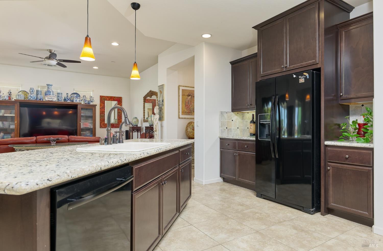 Detail Gallery Image 6 of 27 For 1125 Vintage Dr, Rio Vista,  CA 94571 - 2 Beds | 2 Baths