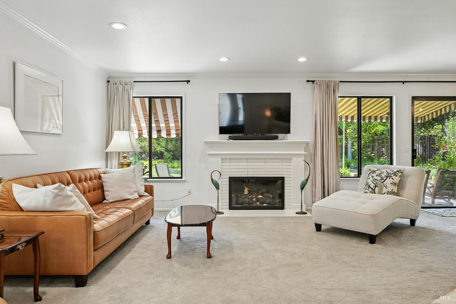 Detail Gallery Image 8 of 42 For 6840 Oakmont Dr, Santa Rosa,  CA 95409 - 4 Beds | 2 Baths