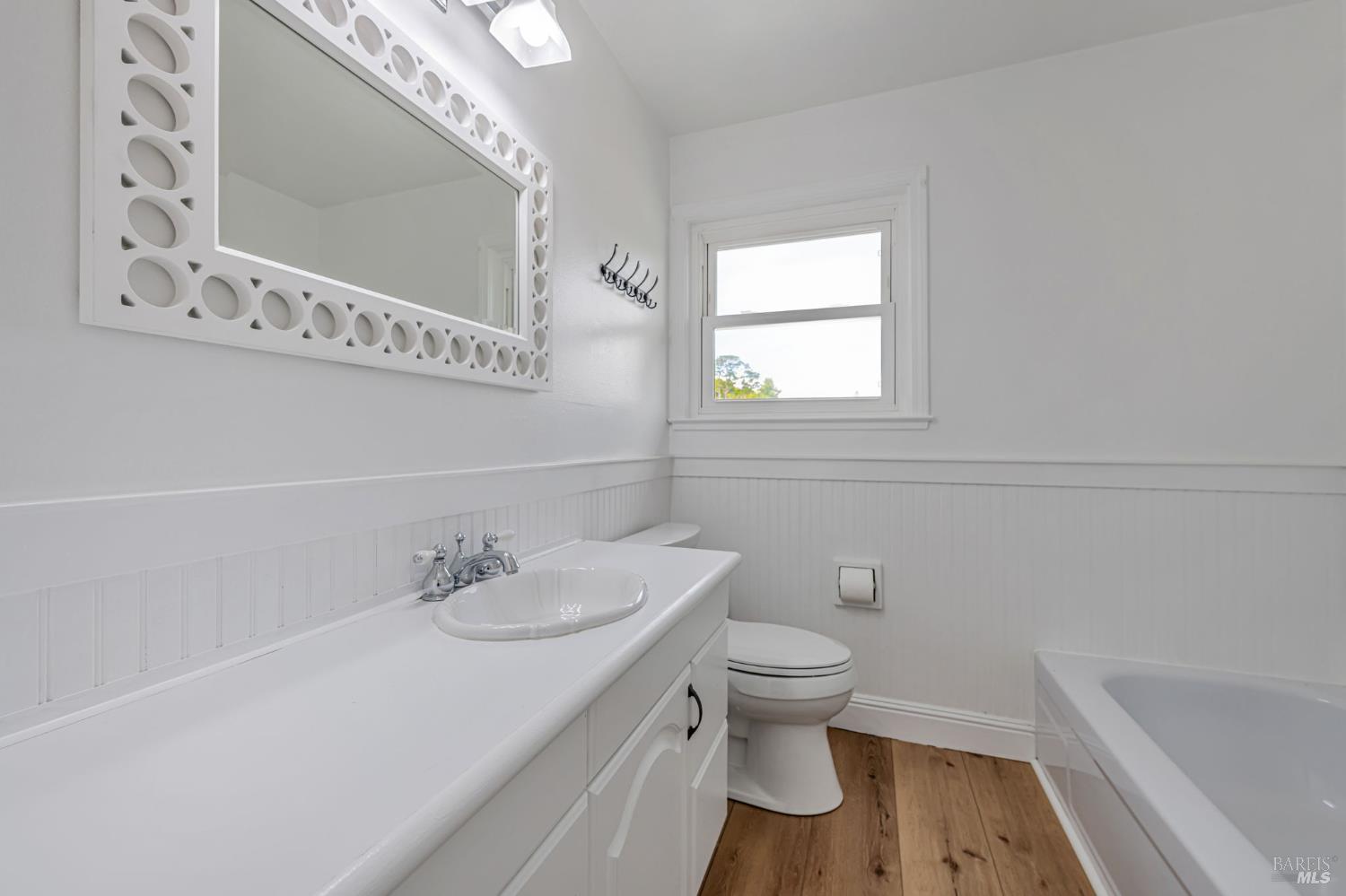 Detail Gallery Image 32 of 44 For 3 La Noche Ct, Novato,  CA 94945 - 4 Beds | 3 Baths