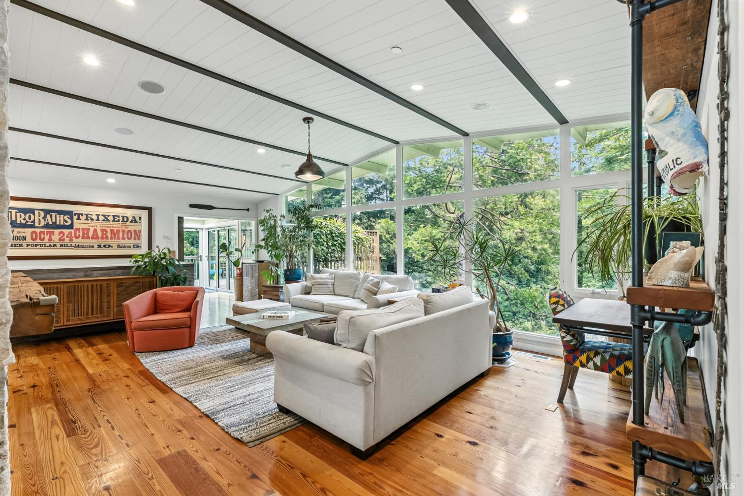 Detail Gallery Image 6 of 63 For 31 Glen Dr, Mill Valley,  CA 94941 - 4 Beds | 4 Baths