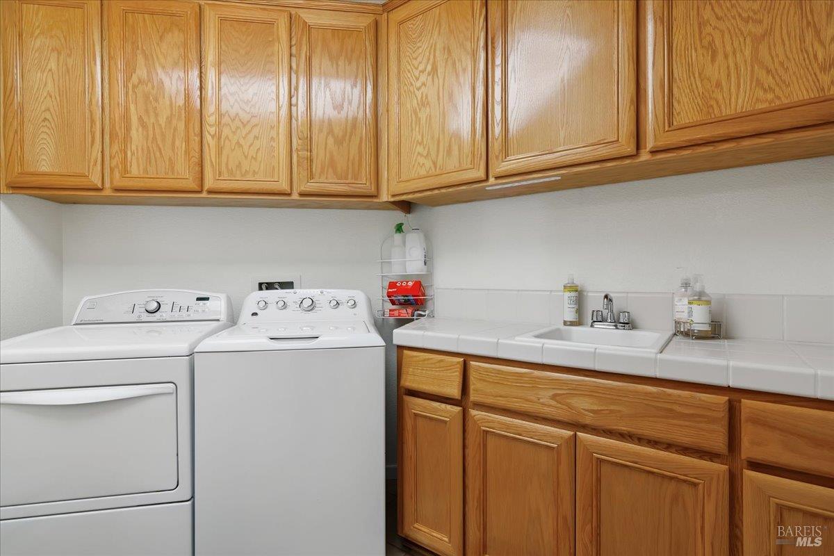 Detail Gallery Image 14 of 34 For 2855 Shelter Hill Dr, Fairfield,  CA 94534 - 4 Beds | 3/1 Baths