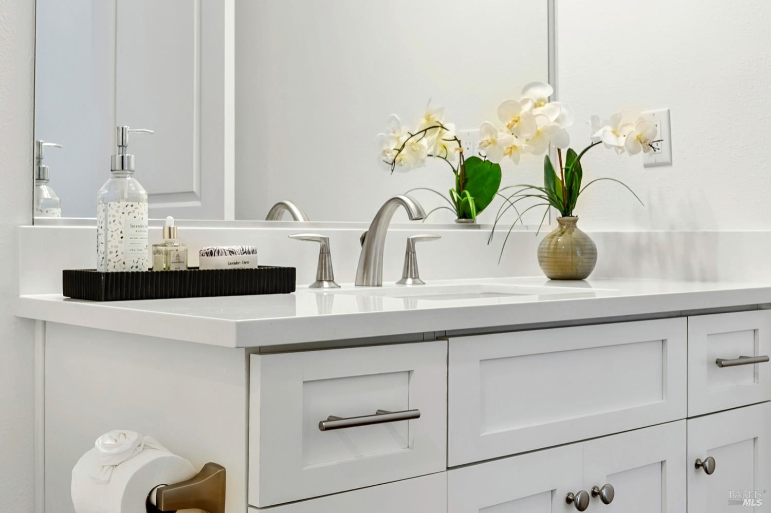 Detail Gallery Image 30 of 51 For 1655 2nd St #306,  Napa,  CA 94559 - 3 Beds | 3/1 Baths