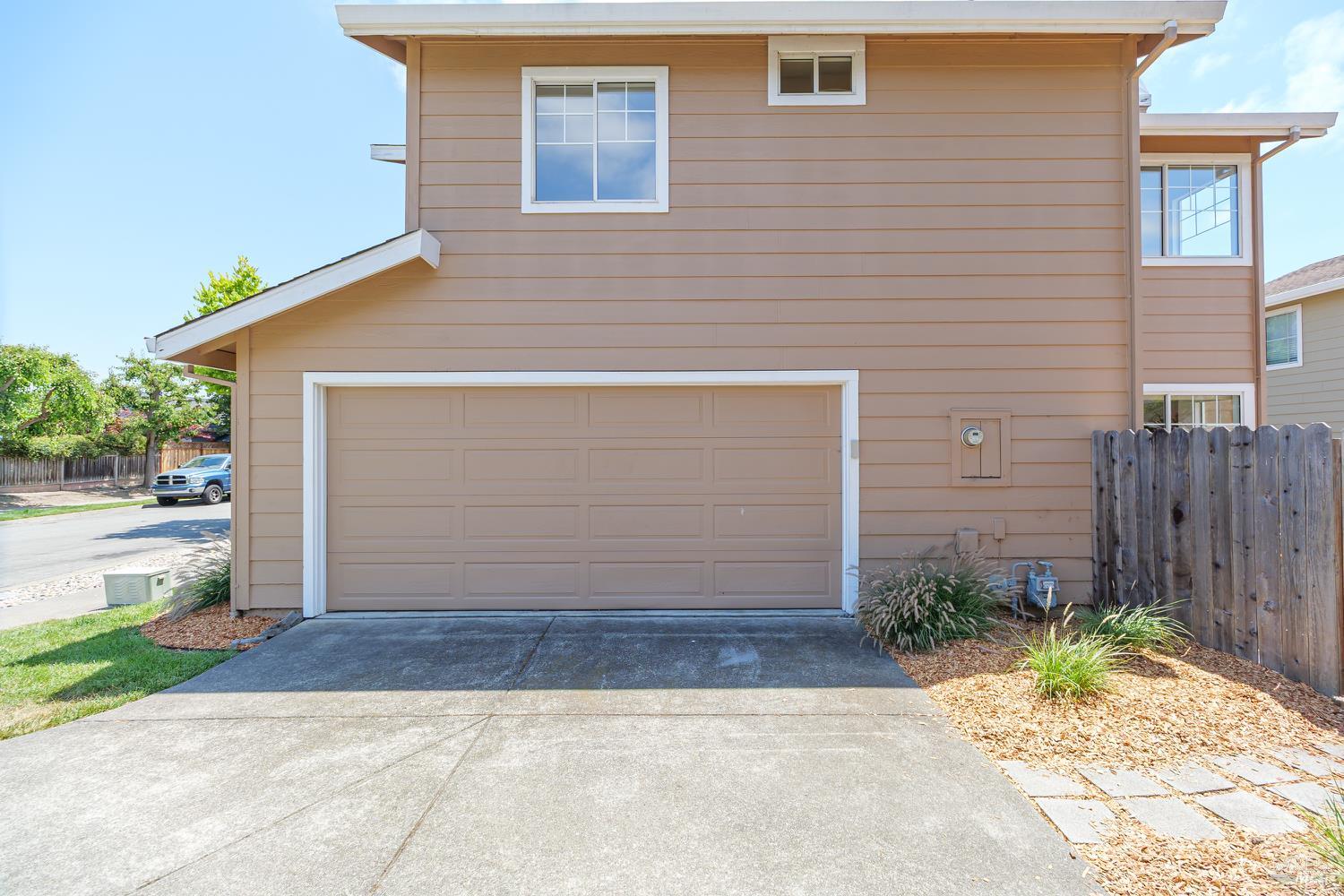 Detail Gallery Image 30 of 48 For 717 Weymouth St, Petaluma,  CA 94954 - 3 Beds | 2/1 Baths