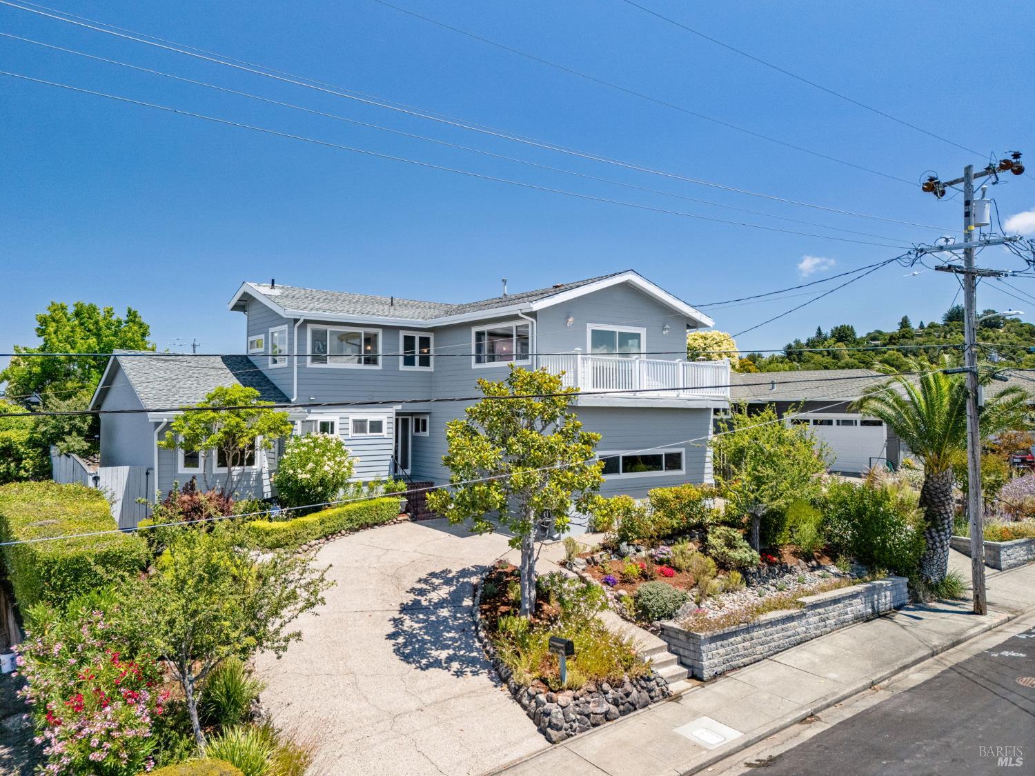 Detail Gallery Image 58 of 75 For 34 Crestwood Dr, San Rafael,  CA 94901 - 4 Beds | 3 Baths