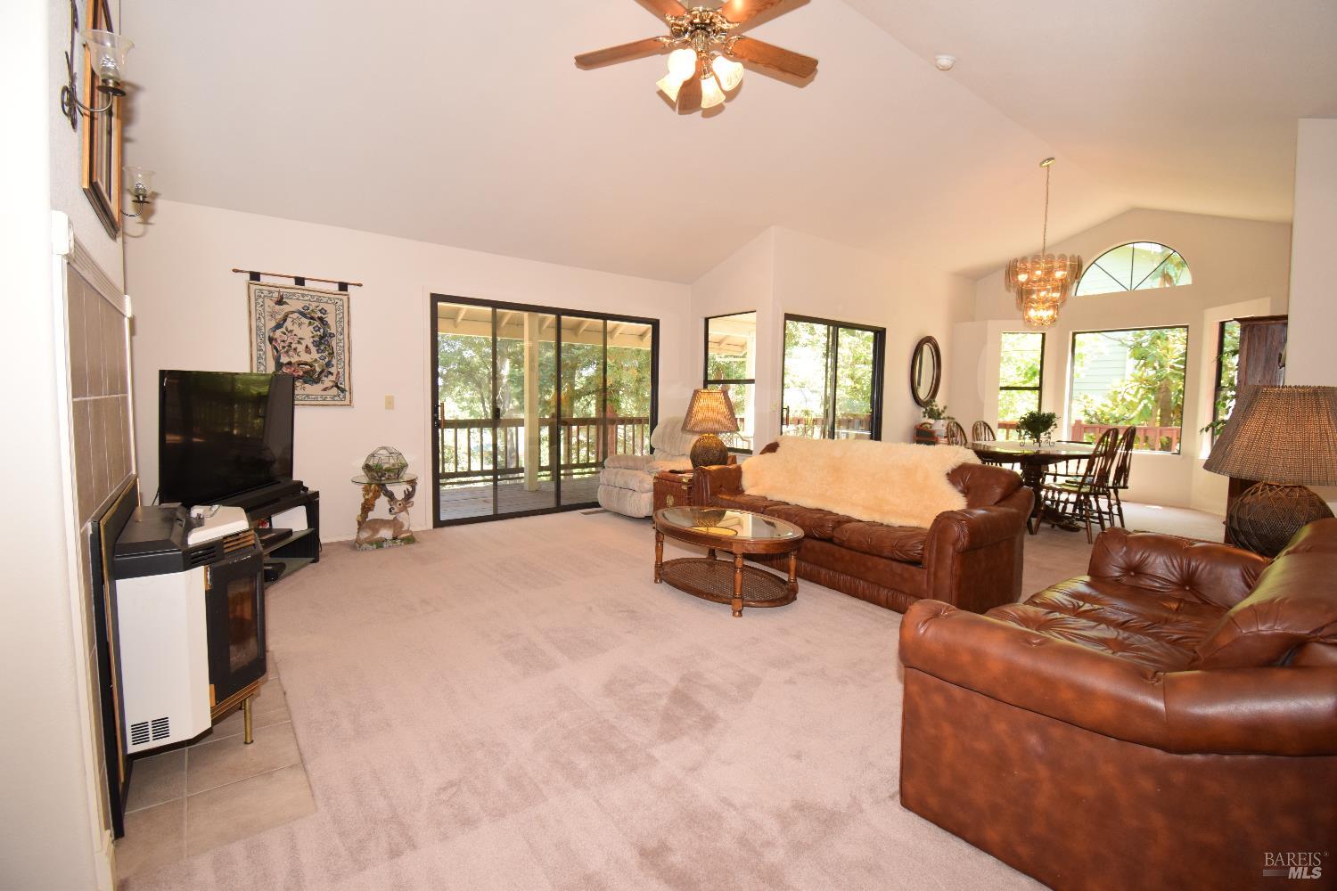 Detail Gallery Image 4 of 34 For 2780 Greenway Dr, Kelseyville,  CA 95451 - 3 Beds | 2 Baths