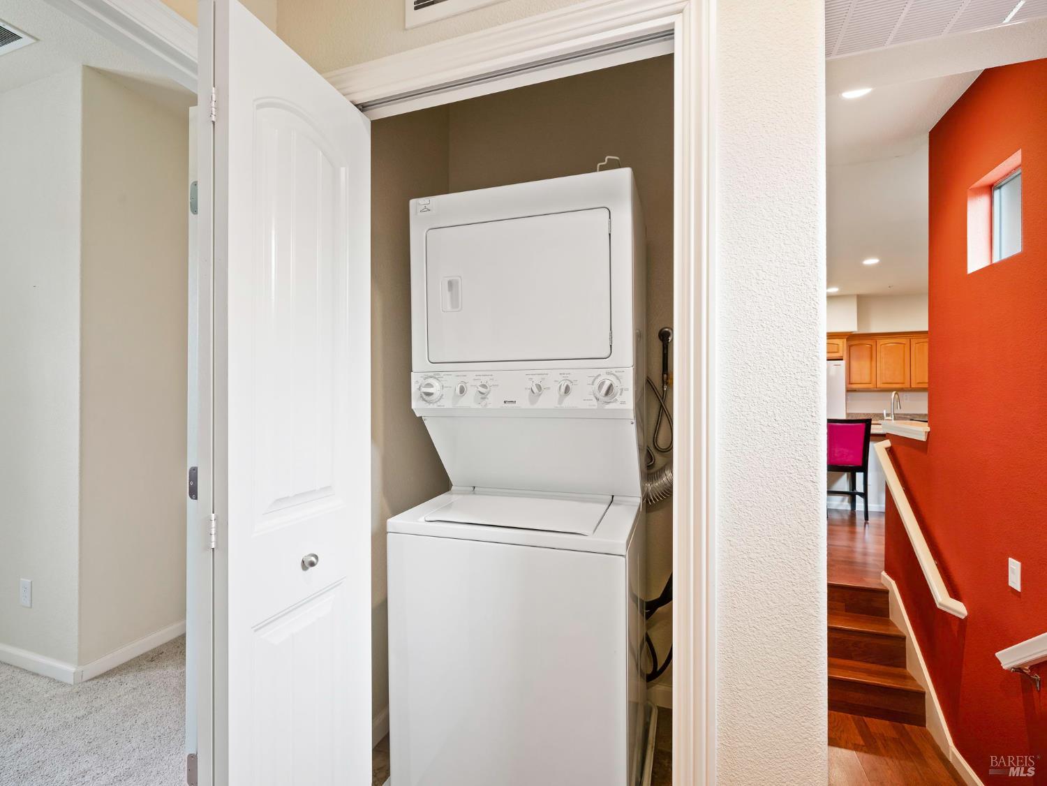 Detail Gallery Image 17 of 28 For 165 Stonegate Cir #E,  Cloverdale,  CA 95425 - 2 Beds | 2 Baths