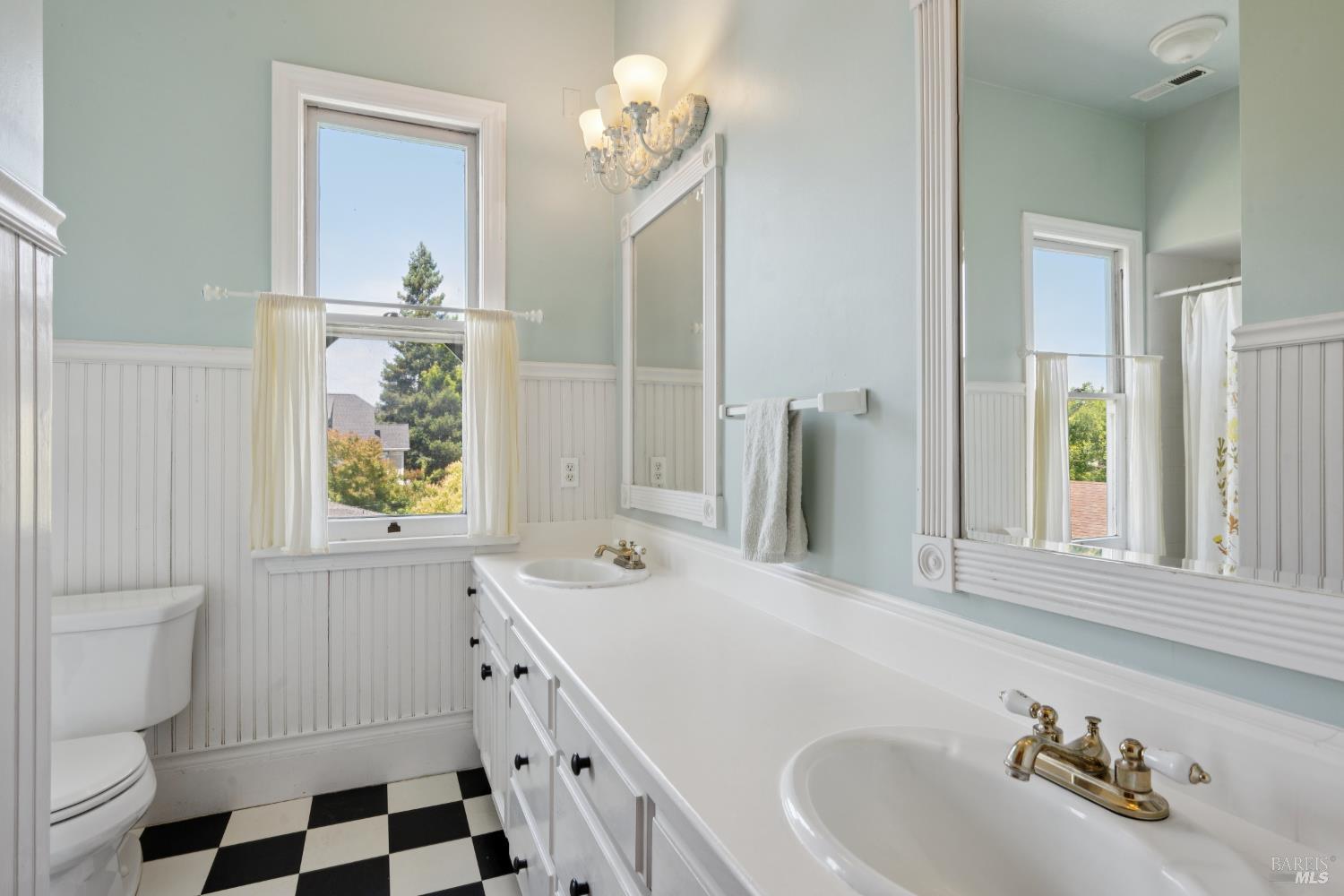 Detail Gallery Image 36 of 56 For 539 Benton St, Santa Rosa,  CA 95404 - 4 Beds | 2 Baths
