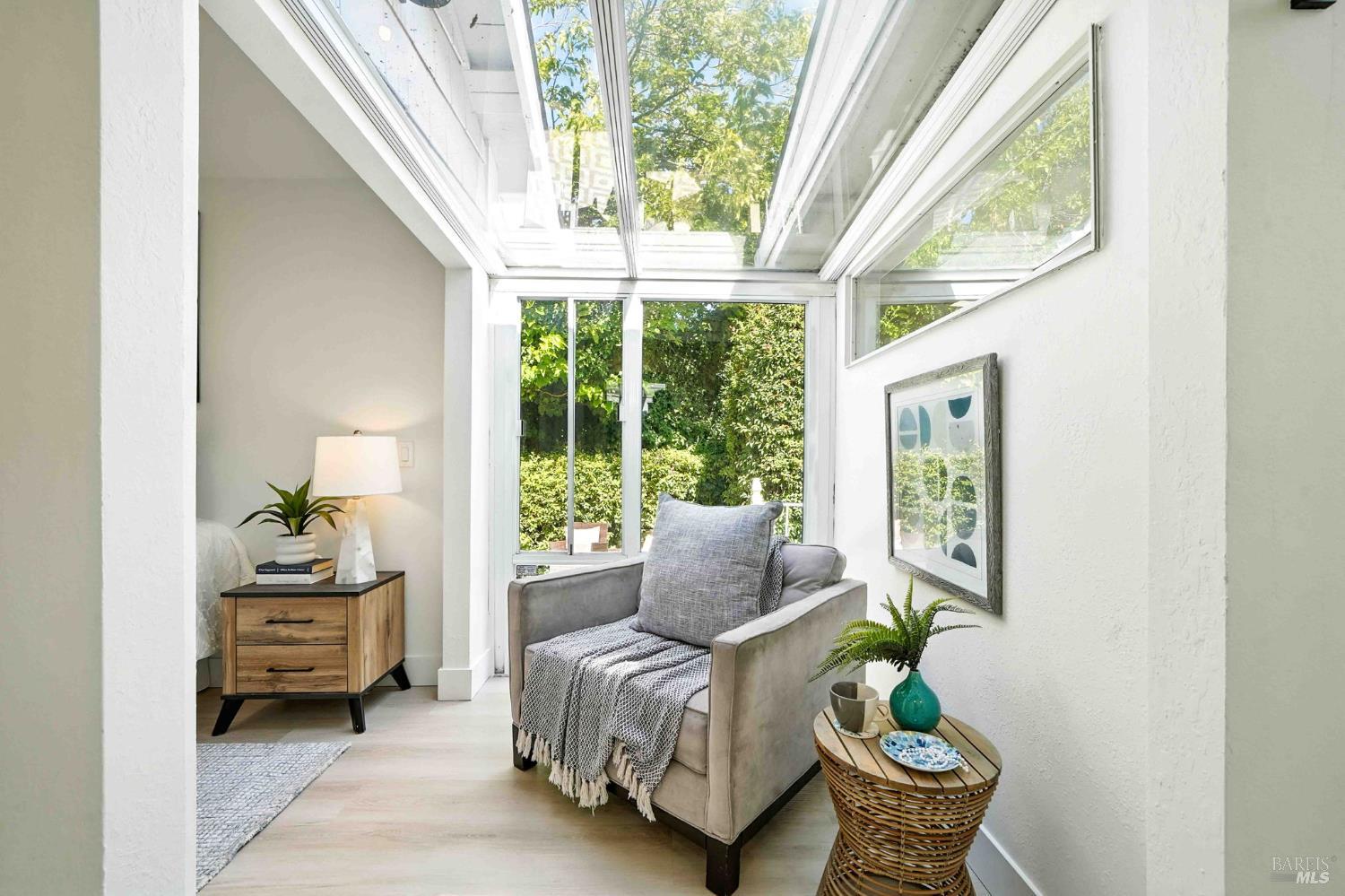 Detail Gallery Image 13 of 25 For 120 Seawind Dr, Vallejo,  CA 94590 - 3 Beds | 2 Baths