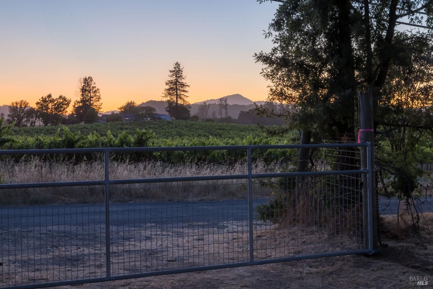 Detail Gallery Image 26 of 27 For 2220 Oakwild Ln, Santa Rosa,  CA 95401 - 4 Beds | 2 Baths