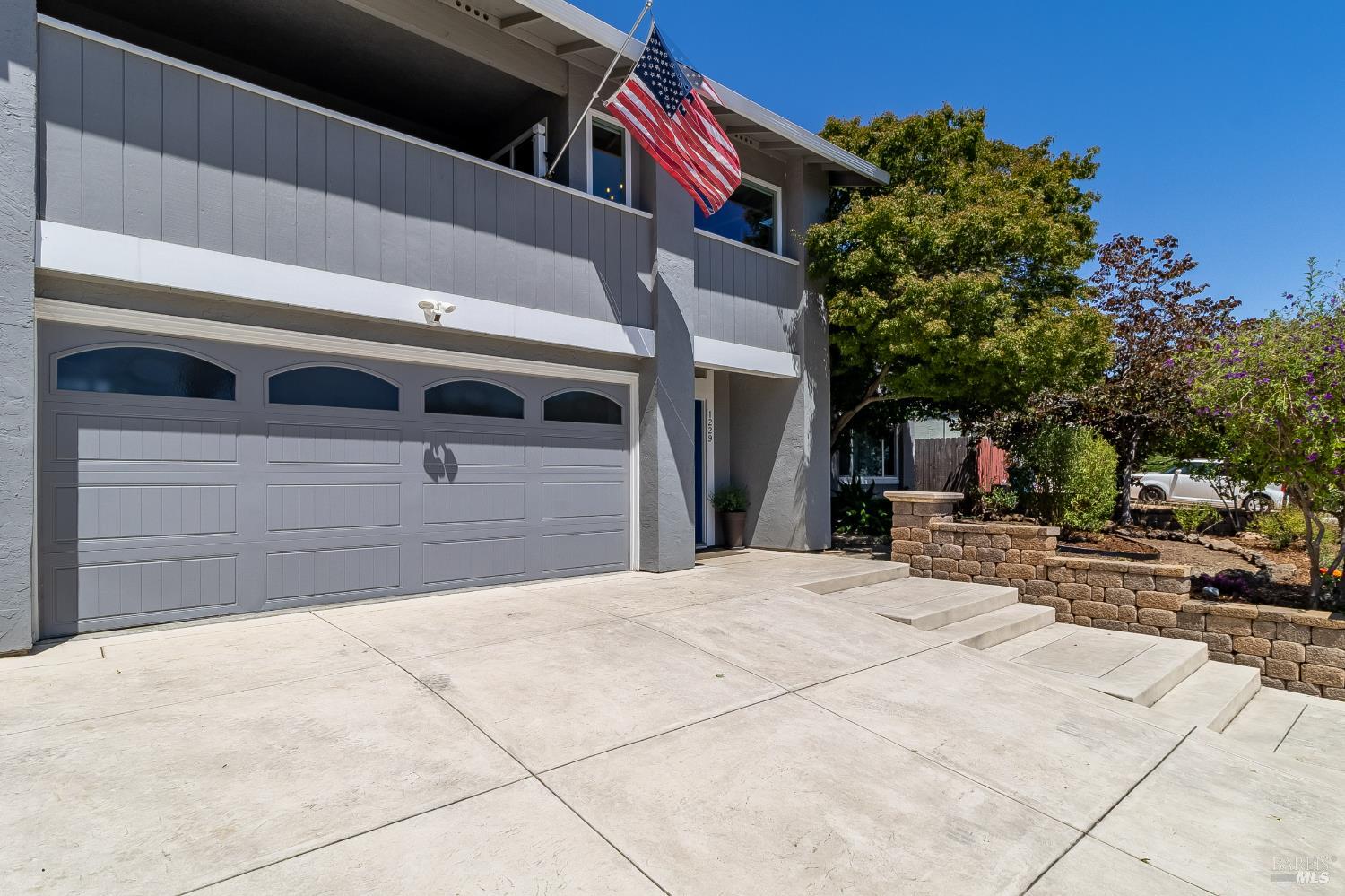 Detail Gallery Image 5 of 54 For 1229 Monte Vista Ct, Benicia,  CA 94510 - 4 Beds | 3 Baths