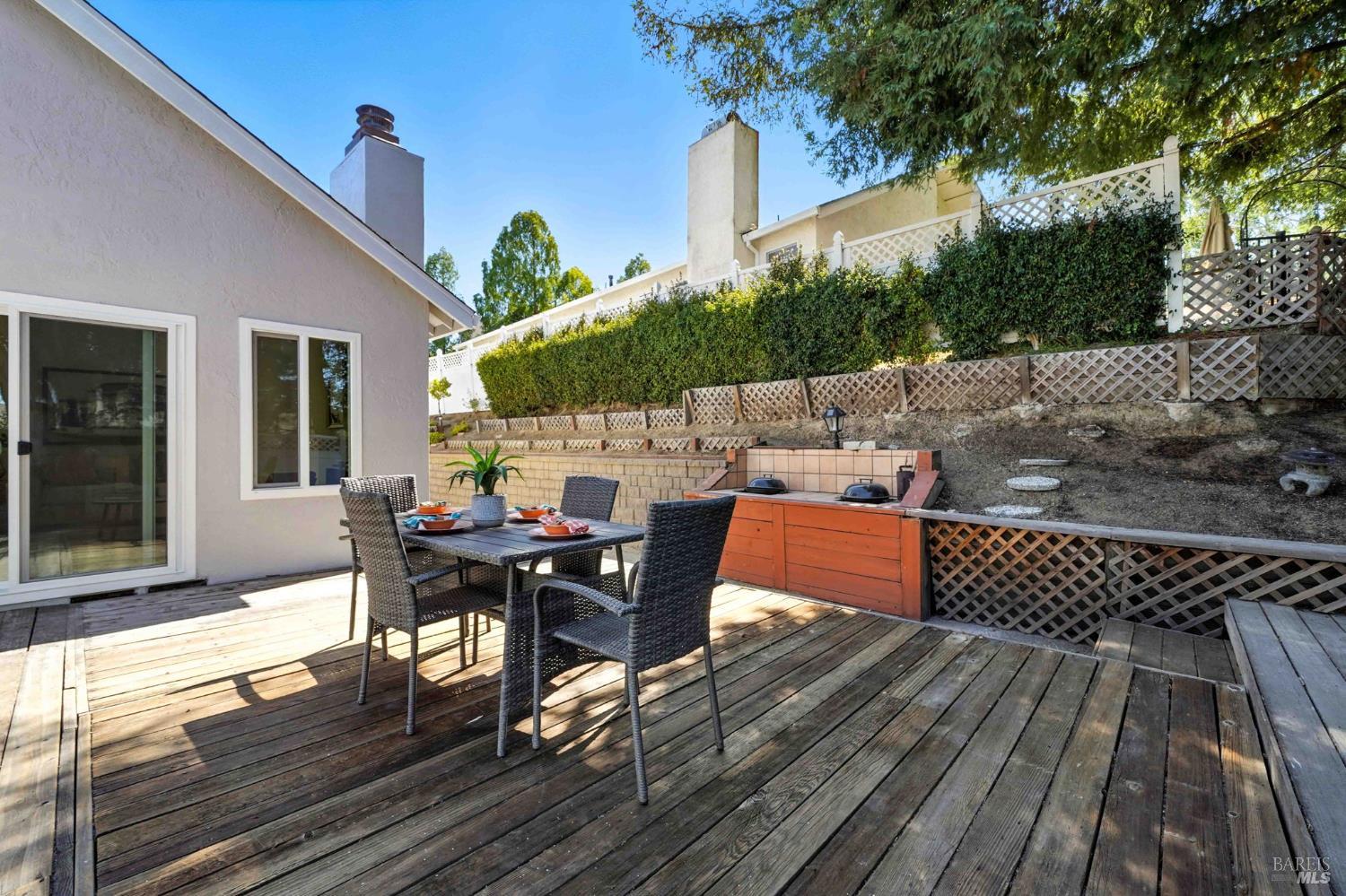 Detail Gallery Image 21 of 25 For 120 Seawind Dr, Vallejo,  CA 94590 - 3 Beds | 2 Baths