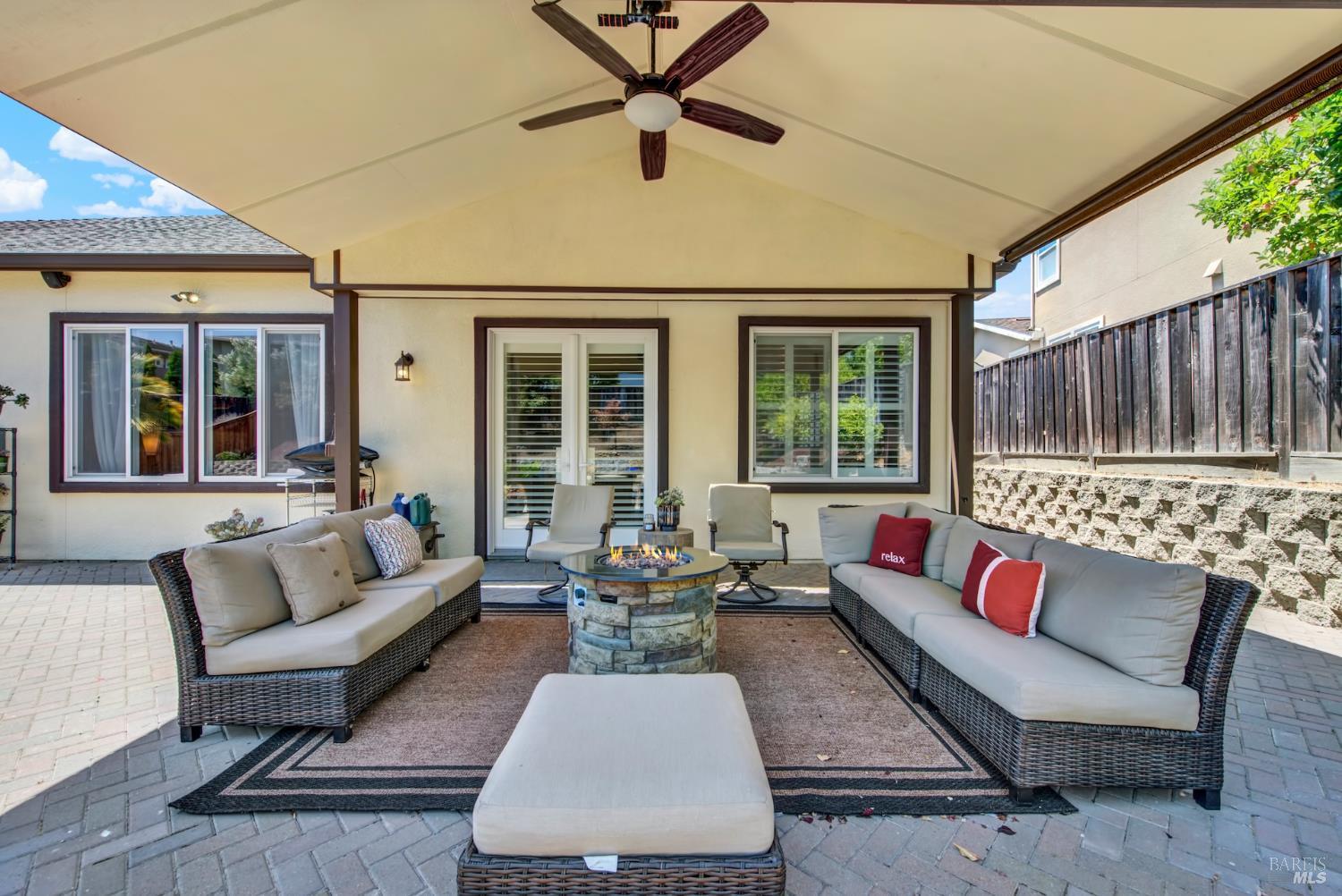 Detail Gallery Image 12 of 94 For 505 Arguello Dr, Benicia,  CA 94510 - 4 Beds | 3 Baths