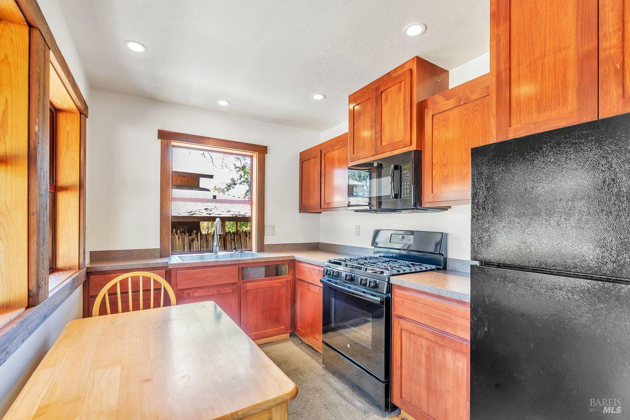 Detail Gallery Image 4 of 42 For 17277 Butts Canyon Rd, Middletown,  CA 95461 - 0 Beds | 1/1 Baths