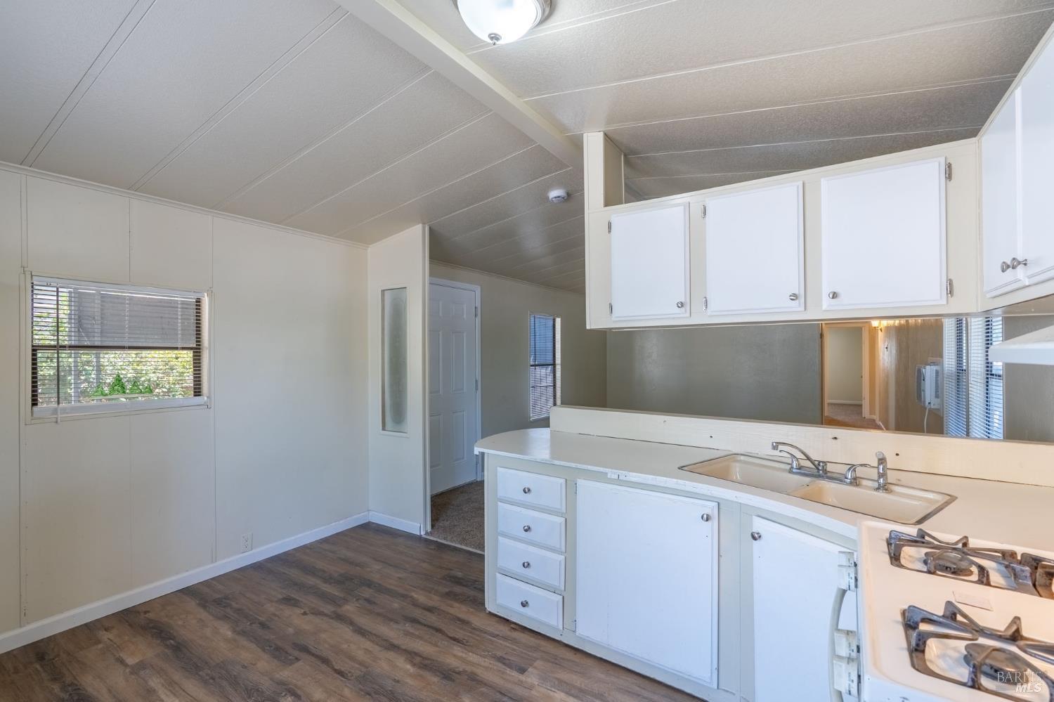 Detail Gallery Image 9 of 21 For 5545 Old Hwy 53 Unkn 7, Clearlake,  CA 95422 - 2 Beds | 1 Baths