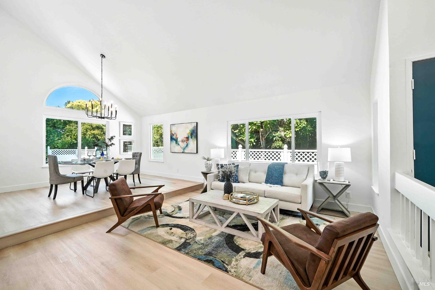 Detail Gallery Image 2 of 25 For 120 Seawind Dr, Vallejo,  CA 94590 - 3 Beds | 2 Baths