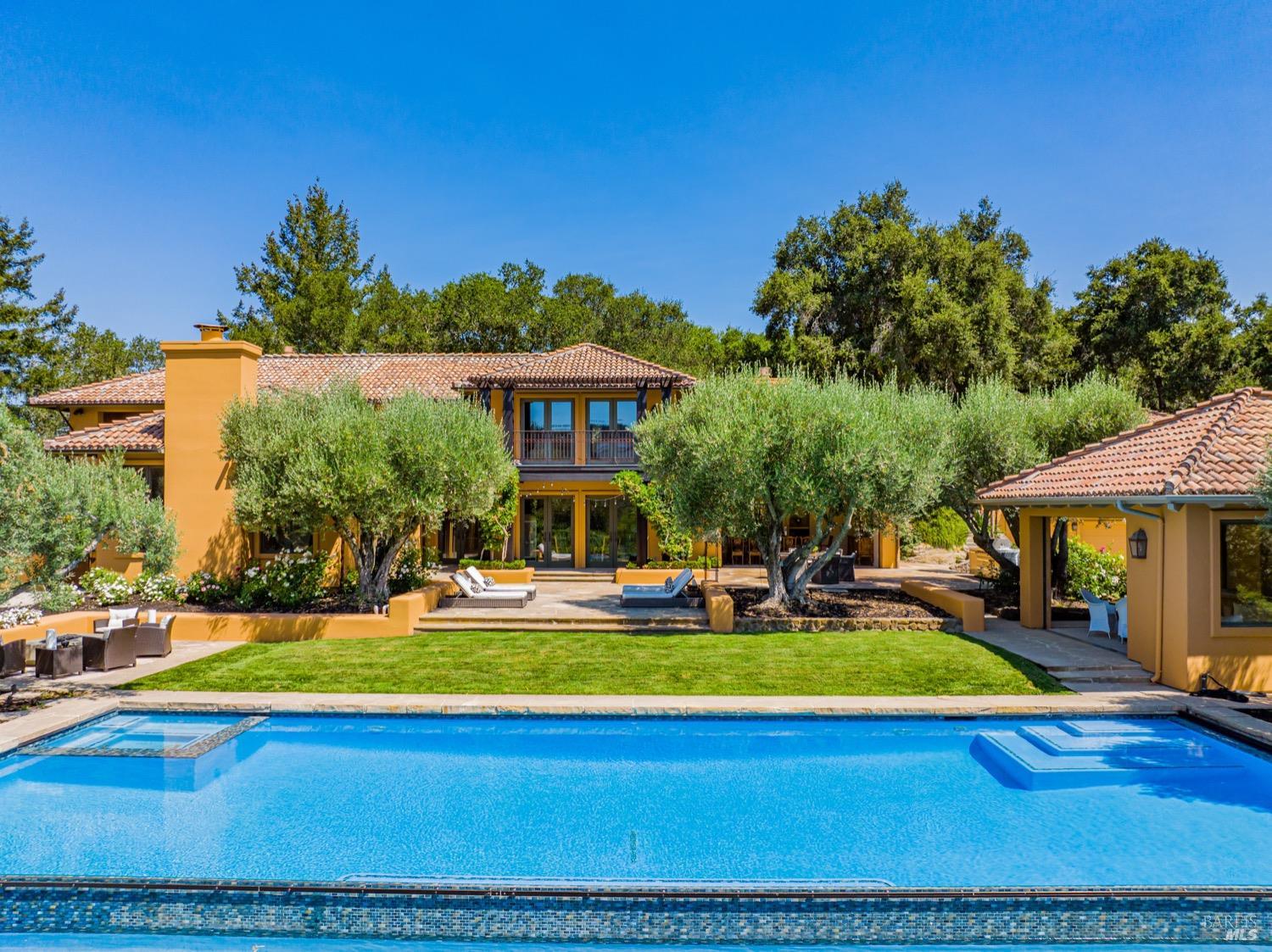 Detail Gallery Image 7 of 98 For 8320 Franz Valley Rd, Calistoga,  CA 94515 - 8 Beds | 8/2 Baths