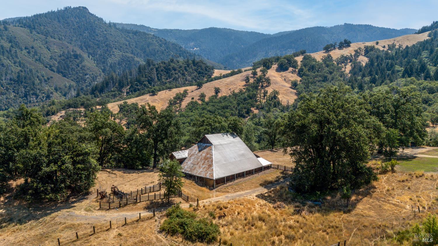 Detail Gallery Image 21 of 29 For 28000 Ridgeway Hwy, Potter Valley,  CA 95490 - 3 Beds | 1/1 Baths