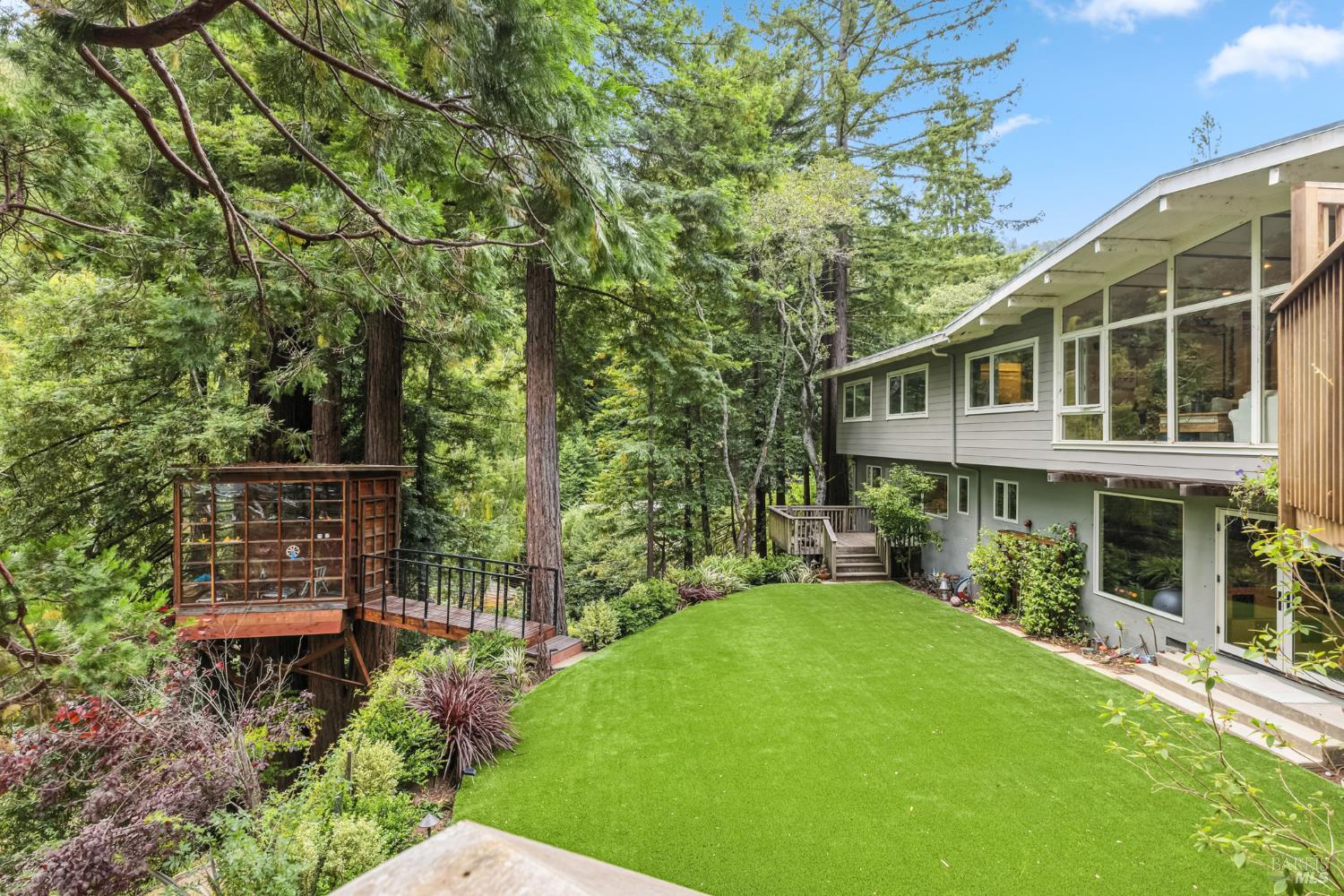 Detail Gallery Image 39 of 63 For 31 Glen Dr, Mill Valley,  CA 94941 - 4 Beds | 4 Baths