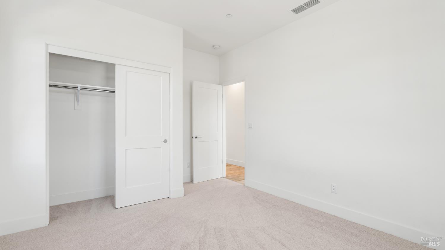 Detail Gallery Image 46 of 81 For 1421 Oak Cir, Rohnert Park,  CA 94928 - 4 Beds | 3/1 Baths
