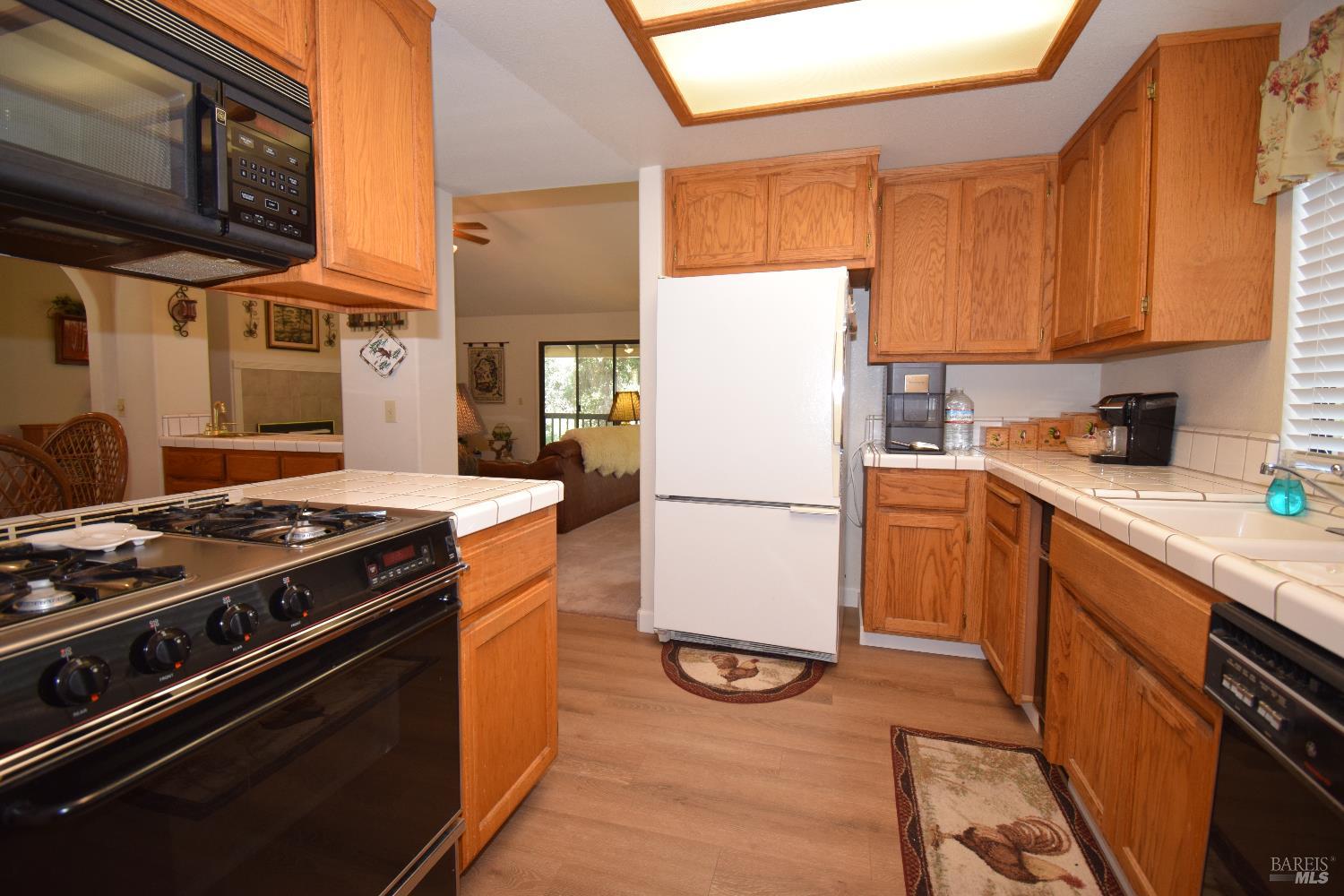 Detail Gallery Image 7 of 34 For 2780 Greenway Dr, Kelseyville,  CA 95451 - 3 Beds | 2 Baths