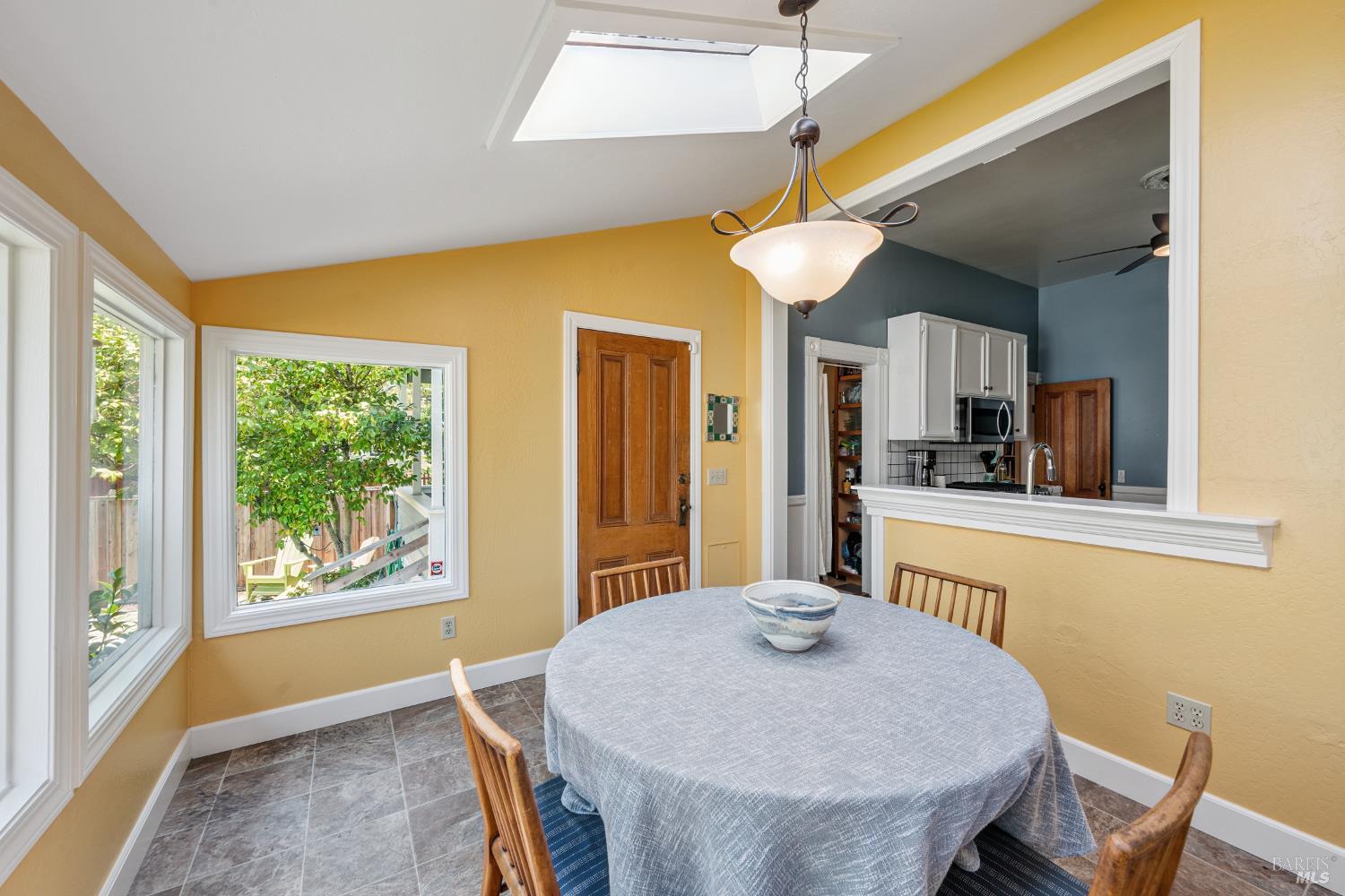 Detail Gallery Image 24 of 56 For 539 Benton St, Santa Rosa,  CA 95404 - 4 Beds | 2 Baths