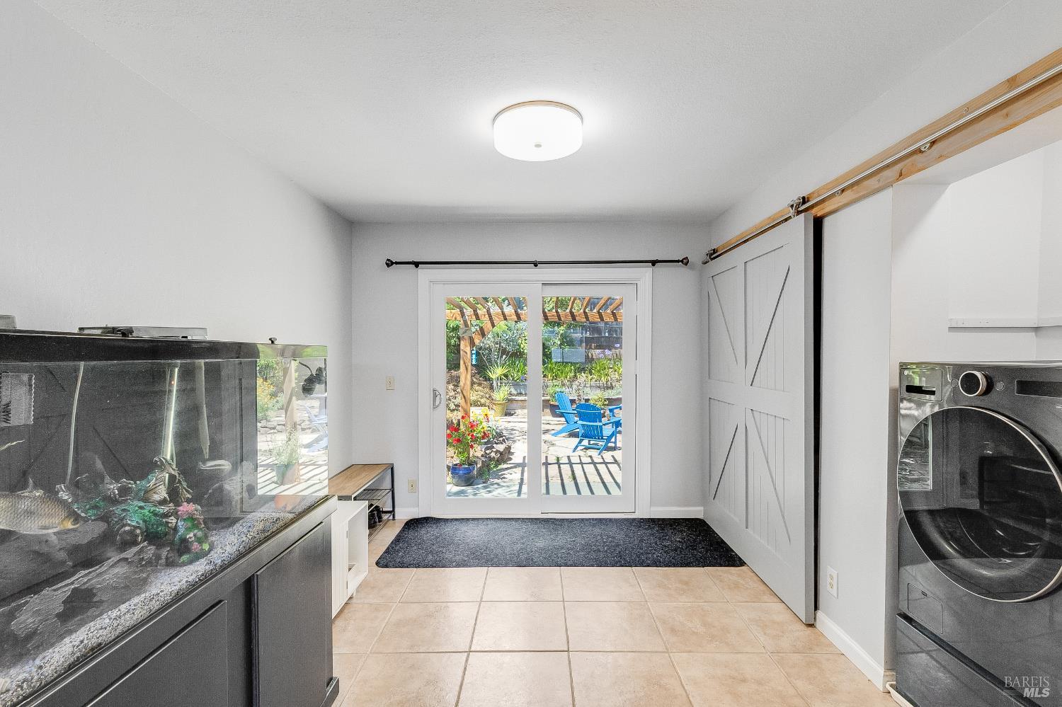 Detail Gallery Image 33 of 54 For 1229 Monte Vista Ct, Benicia,  CA 94510 - 4 Beds | 3 Baths