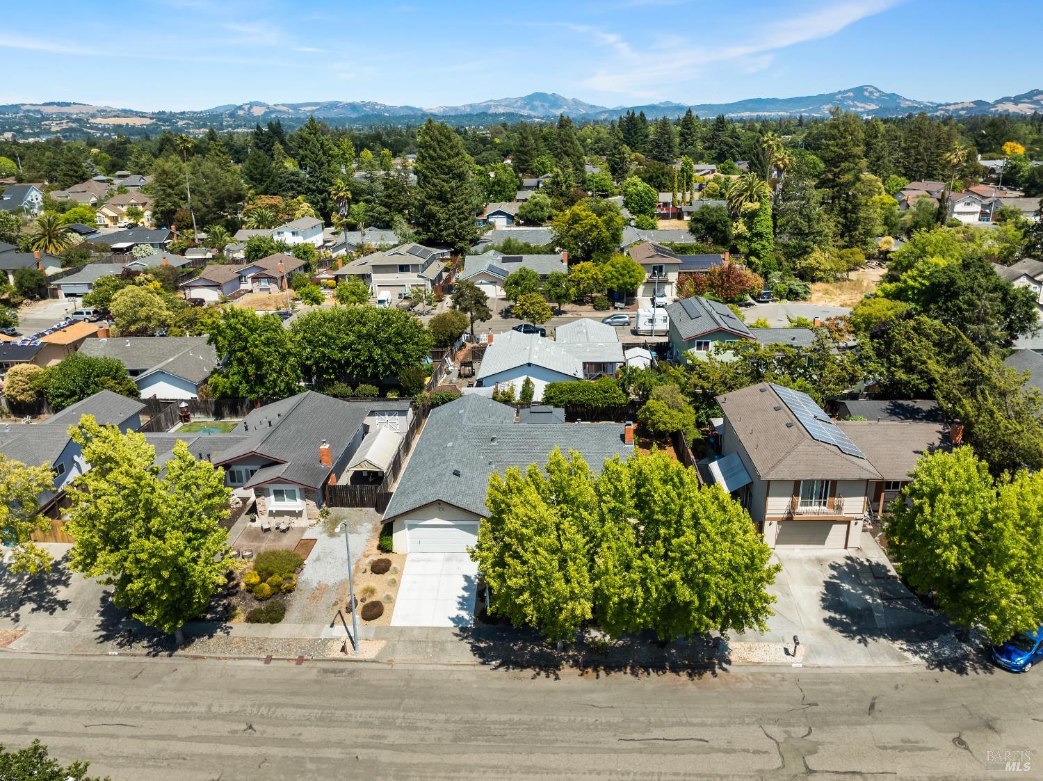 Detail Gallery Image 43 of 47 For 1512 Mayflower Pl, Santa Rosa,  CA 95403 - 3 Beds | 2 Baths