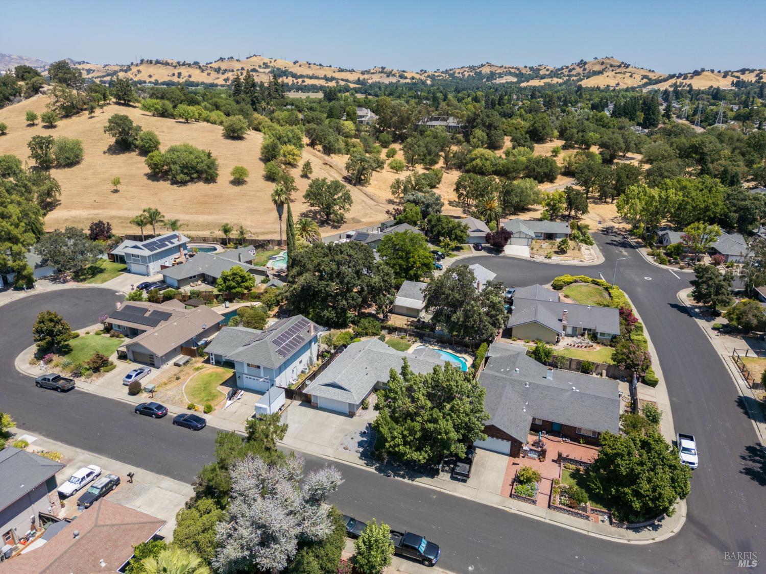 Detail Gallery Image 35 of 43 For 185 Salinas Dr, Vacaville,  CA 95688 - 3 Beds | 2 Baths